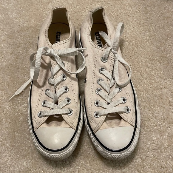 Converse low top sneakers - Picture 1 of 3